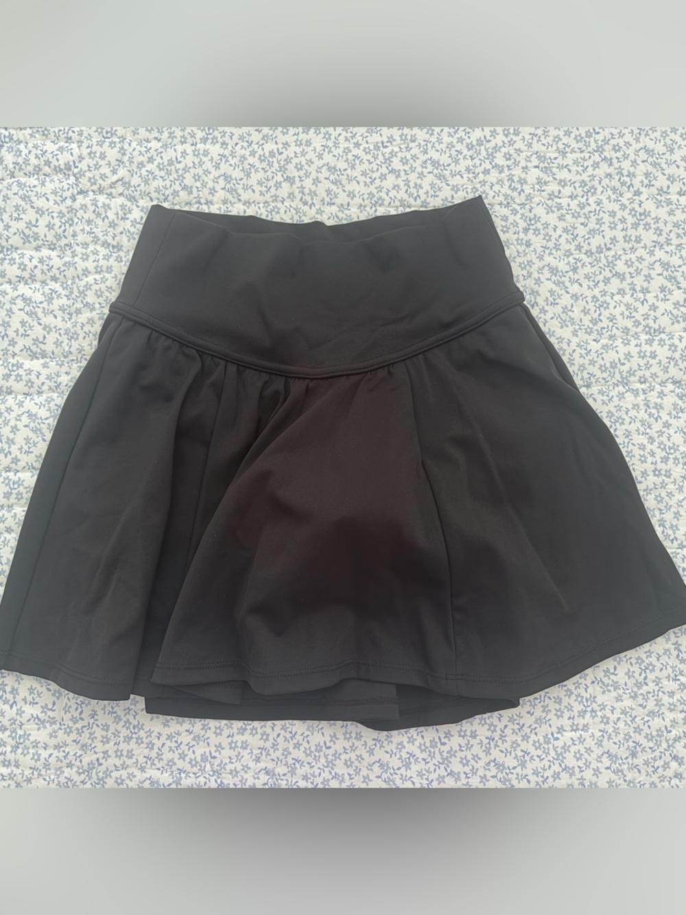 gilly hicks hollister black tennis skirt with built in shorts XXS